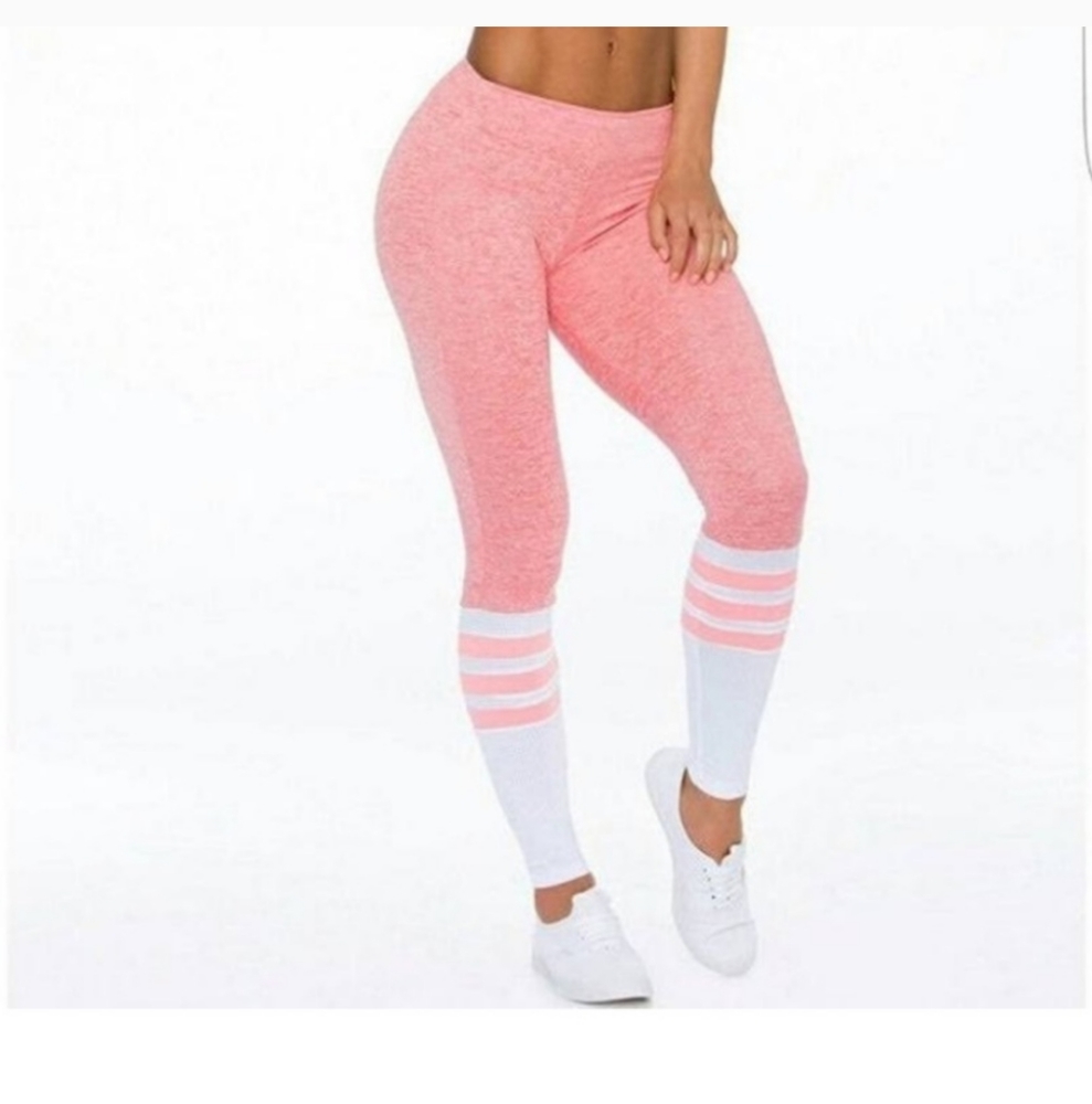 Bombshell sportswear peach sock leggings